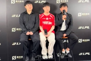 WE教练：现在走到三强相比去年进步了 今天所有人稍微有些压力