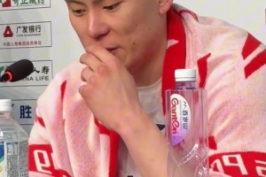 14篮板生涯新高！李弘权：无论多累都要坚持，抢板靠对球的渴望视频封面